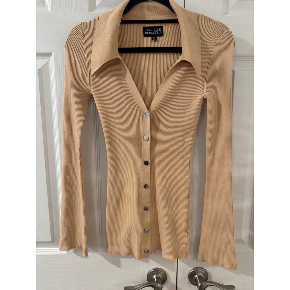 Danielle Bernstein Ribbed Knit fitted Button Front Cardigan Top Tan Beige XS